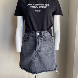 😎 Distressed denim mini skirt with pockets